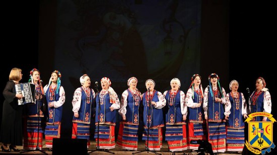Обласний конкурс серед вокальних колективів художньої самодіяльності «Материнська пісня» Обласний конкурс серед вокальних колективів художньої самодіяльності «Материнська пісня»