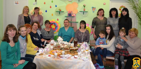 Круглий стіл для мам дітей з особливими потребами Круглий стіл для мам дітей з особливими потребами