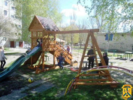 Встановлення дитячих майданчиків Встановлення дитячих майданчиків