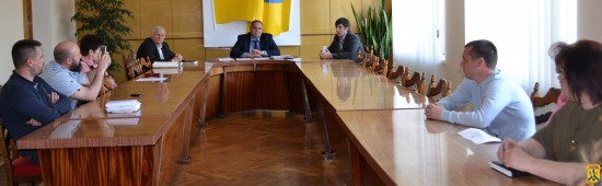 Зустріч з батьками вихованців дитячо-юнацького центру національного відродження Зустріч з батьками вихованців дитячо-юнацького центру національного відродження