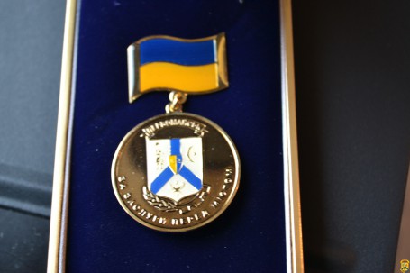Медаль «За заслуги перед містом» Медаль «За заслуги перед містом»