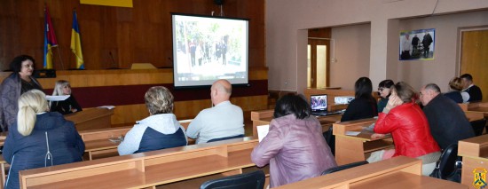«Круглий стіл» з прийомними батьками та батьками-вихователями «Круглий стіл» з прийомними батьками та батьками-вихователями