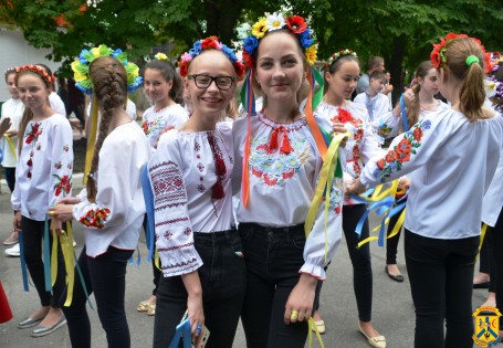 Запрошуємо до участі у флешмобі до Дня вишиванки Запрошуємо до участі у флешмобі до Дня вишиванки
