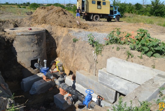 Роботи по підключенню новозбудованої водопровідної мережі на мікрорайоні «Дроздівка» Роботи по підключенню новозбудованої водопровідної мережі на мікрорайоні «Дроздівка»