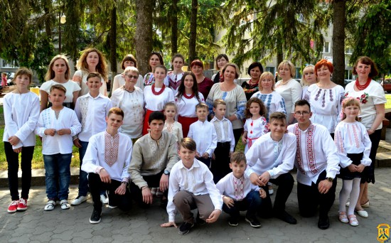 З Днем вишиванки! З Днем вишиванки!