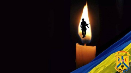 З глибоким сумом сповіщаємо, що 01 листопада на Луганщині загинув наш земляк 39-річний солдат Павло Давидов