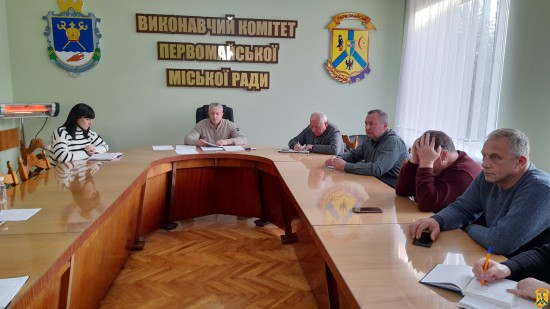 21 грудня 2022 року  міський голова  Олег Демченко  провів апаратну нараду з керівниками   установ та структурних підрозділів виконкому.