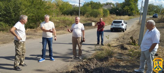 Перевірили хід виконання ремонтних робіт сумнозвісного місточка, що знаходиться на вулиці Павла Поповича.