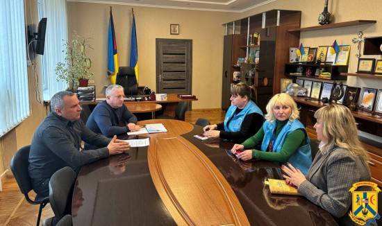 11 березня 2024 року, міський голова Олег Демченко провів зустріч із представниками громадської організації «10 квітня» 