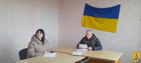 19 листопада 2025 року очільник Первомайської міської територіальної громади Олег Демченко провів виїзний прийом громадян на території ТОВ &laquo;Еталонсервіс&raquo;, що розташоване по вул. Київській