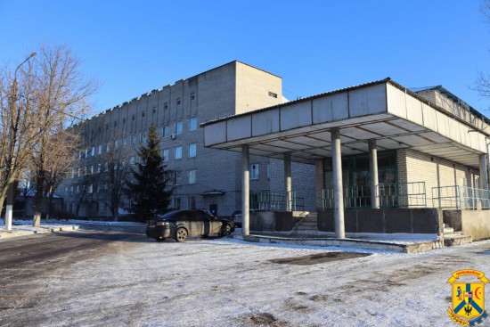 18 лютого 2025 року очільник Первомайської громади Олег Демченко спільно із заступником Володимиром Рябченком та представниками проєктної організації провели виїзну нараду в приміщенні лікарні по вулиці Толбухіна, 128 18 лютого 2025 року очільник Первомайської громади Олег Демченко спільно із заступником Володимиром Рябченком та представниками проєктної організації провели виїзну нараду в приміщенні лікарні по вулиці Толбухіна, 128