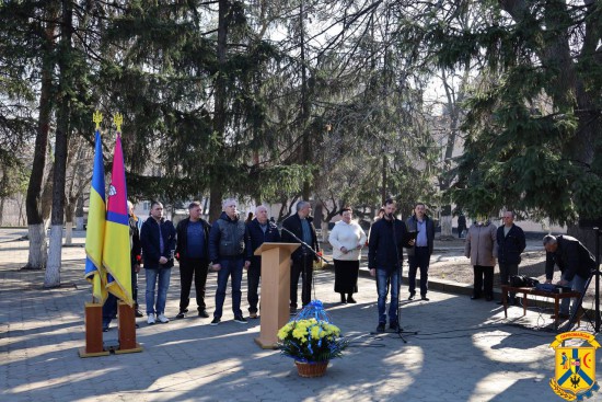 21 березня 2025 року, напередодні 81-ої річниці із Дня визволення Первомайська від німецько-фашистських загарбників, у Меморіальному комплексі «Сквер Перемоги», відбулися церемоніальні заходи із покладанням квітів 21 березня 2025 року, напередодні 81-ої річниці із Дня визволення Первомайська від німецько-фашистських загарбників, у Меморіальному комплексі «Сквер Перемоги», відбулися церемоніальні заходи із покладанням квітів