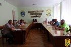 15 серпня 2025 року у залі засідань виконавчого комітету Первомайської міської ради відбулася чергова щотижнева нарада з керівниками підприємств житлово-комунального господарства під головуванням міського голови Олега Демченка