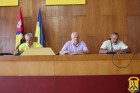05 серпня 2025 року в сесійній залі Первомайської міської ради відбулася розширена апаратна нарада під головуванням очільника громади Олега Демченка