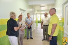 5 серпня 2025 року очільник Первомайської міської територіальної громади Олег Демченко разом із заступником міського голови Володимиром Рябченком здійснили виїзний огляд стану ремонтних робіт у двох медичних закладах громади