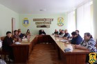 15 травня 2026 року у залі засідань виконавчого комітету Первомайської міської ради відбулася чергова ранкова робоча нарада під головуванням очільника Первомайської міської територіальної громади Олега Демченка
