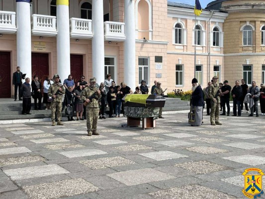 Ще одна трагічна звістка сколихнула Первомайськ &mdash; у боротьбі за свободу та незалежність України загинув Захисник України, солдат Груша Руслан Ігорович