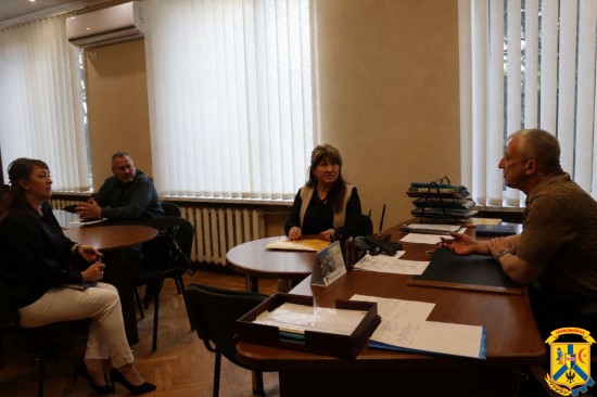  20 травня 2026 року у Первомайській міській територіальній громаді відбулася робоча нарада, присвячена питанням розвитку та вдосконалення системи надання соціальних послуг населенню