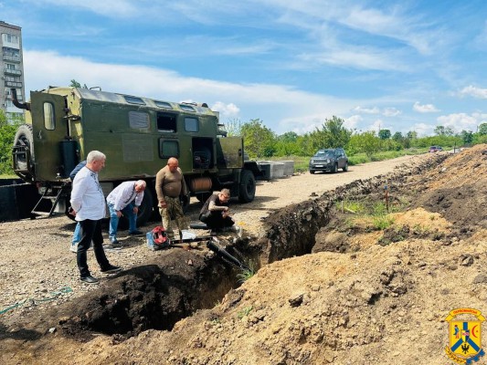 21 травня 2026 року очільник Первомайської міської територіальної громади Олег Демченко спільно з першим заступником міського голови Дмитром Малішевським здійснили черговий робочий виїзд до мікрорайону &laquo;Фрегат&raquo;, де триває реалізація міжнародного проєкту