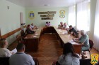 27 травня 2026 року у малій залі засідань Первомайської міської ради відбулося засідання конкурсного комітету з визначення автомобільних перевізників для роботи на автобусних маршрутах загального користування громади