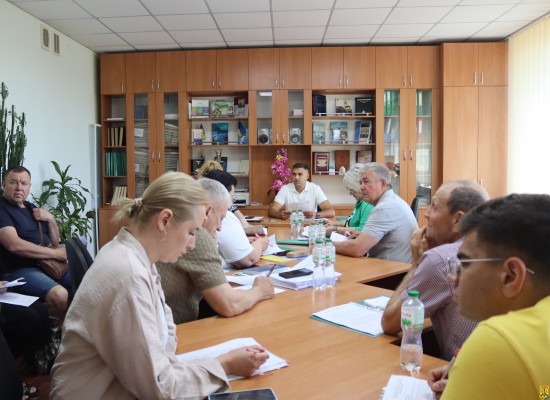 17 червня 2026 року відбулося засідання постійної депутатської комісії. з питань етики, регламенту, законності, запобігання корупції, міжнародного співробітництва та інформаційної політики під головуванням депутата Миколи Юрченка
