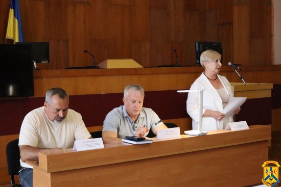 29 липня 2026 року у виконавчому комітеті Первомайської міської ради відбулося чергове засідання комісії з питань захисту прав дитини, яке провів очільник Первомайської міської територіальної громади Олег Демченко