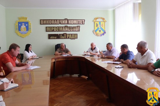 14 серпня 2026 року в Первомайській міській раді відбулася ранкова робоча нарада, яку провів очільник громади Олег Демченко